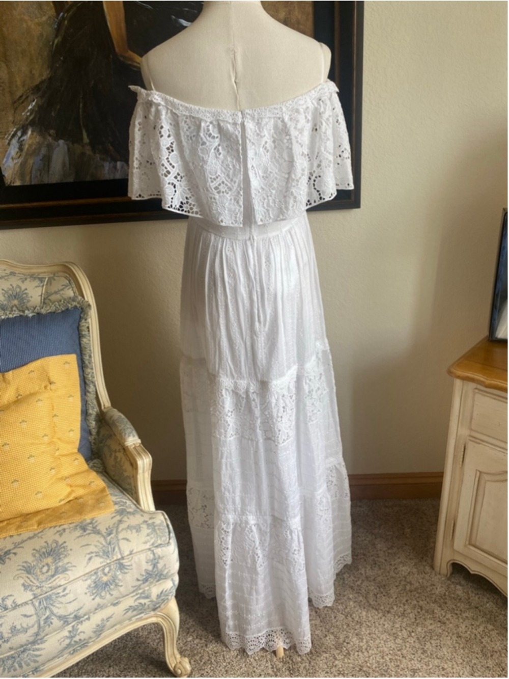 NWT Valentino White Off-Shoulder Eyelet Maxi Dress Size 8 - Picture 5 of 9